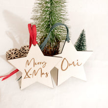 Lade das Bild in den Galerie-Viewer, Weihnachtssterne 2 Stk. graviert